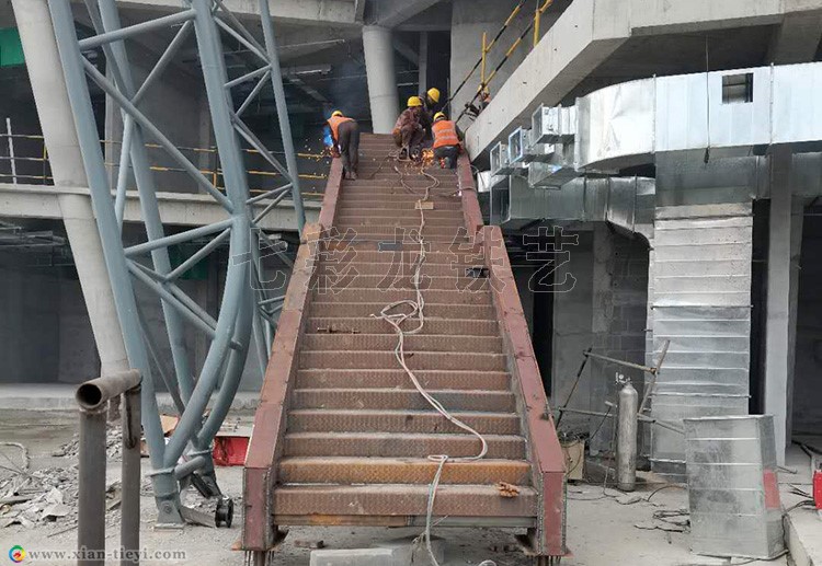 西安體育場館鋼結構箱梁樓梯_2