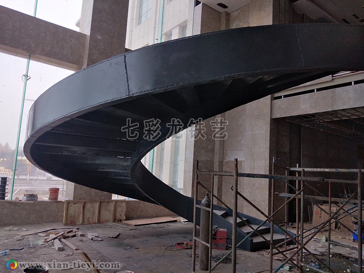 運城箱型梁鋼結構旋轉樓梯_4