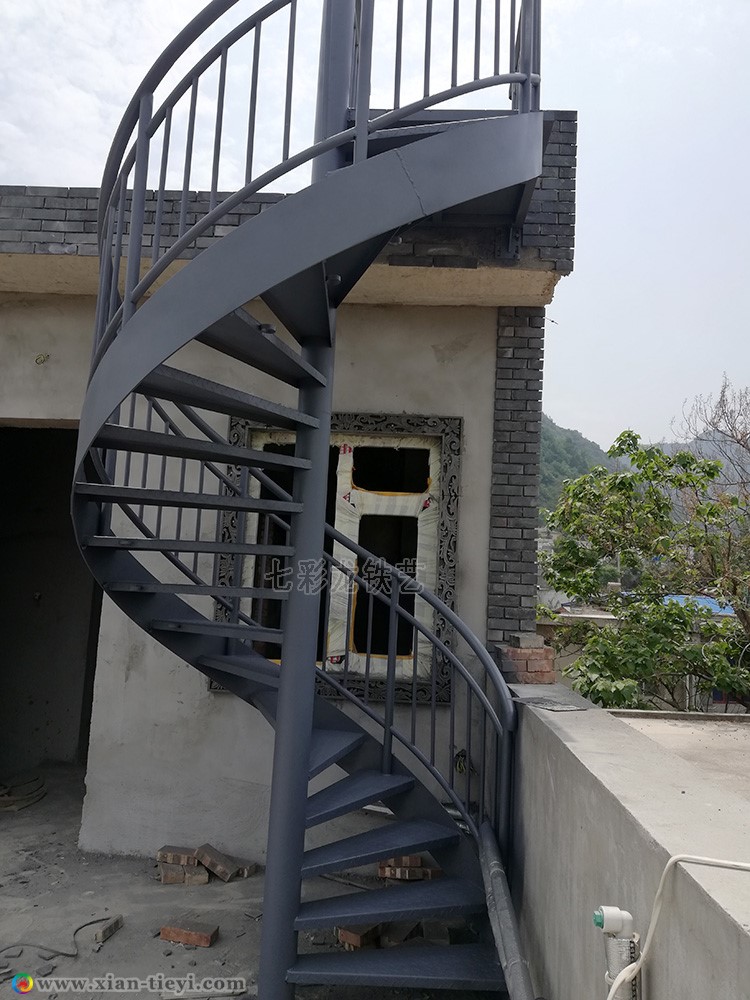 灃峪口鋼構中柱旋梯2