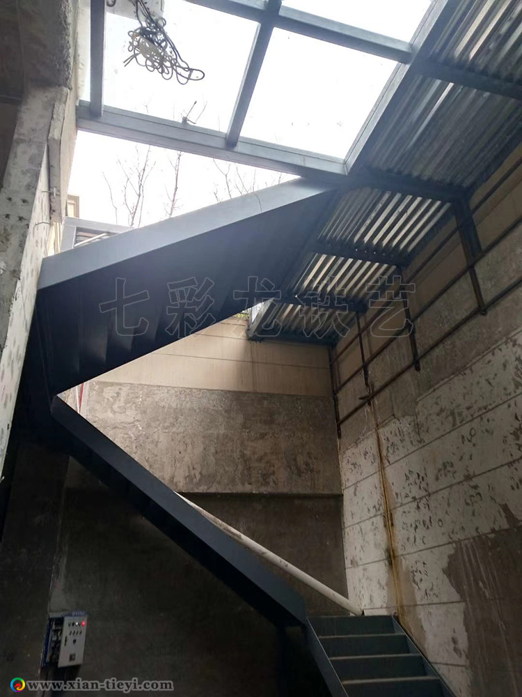 鋼結構夾層瓦楞板隔層廠家制作_6