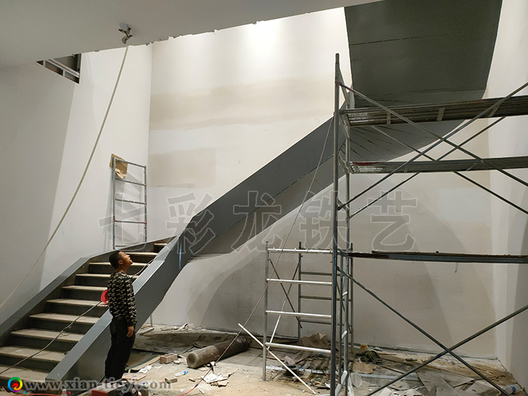 涇陽建工瀾庭溪谷售樓處箱型梁鋼構樓梯_2