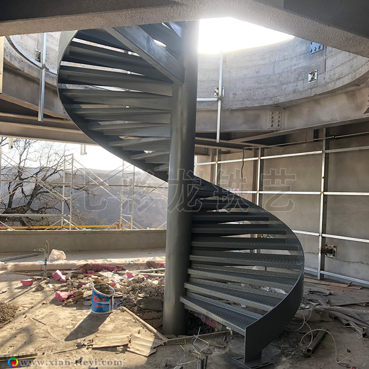 銅川煤礦鋼構中柱旋轉樓梯_東南視角