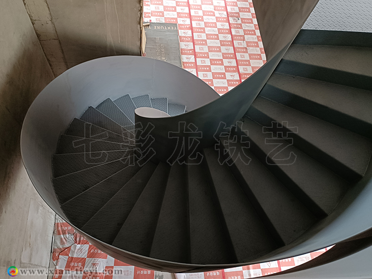 山陽縣鋼結構高欄卷板樓梯_4