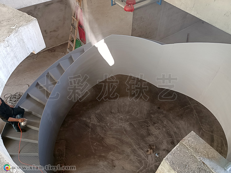 太白山售樓處鋼構旋轉樓梯_5