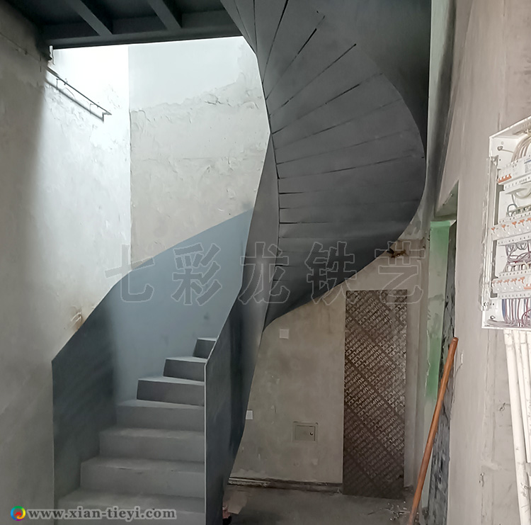 臨潼區桃源府鋼結構封底旋轉樓梯_2