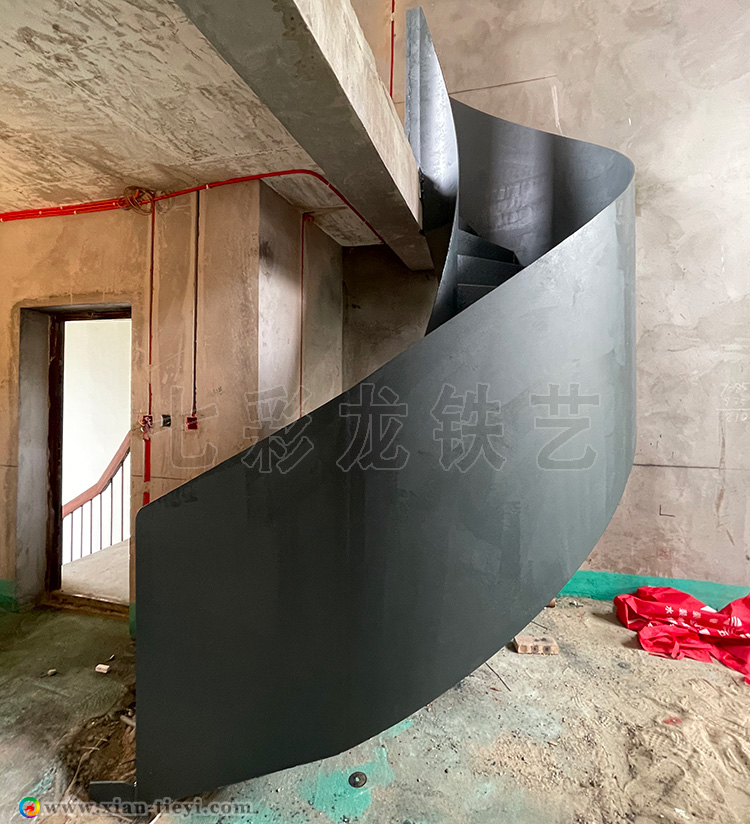 石油城鋼結構高欄板旋轉樓梯_2