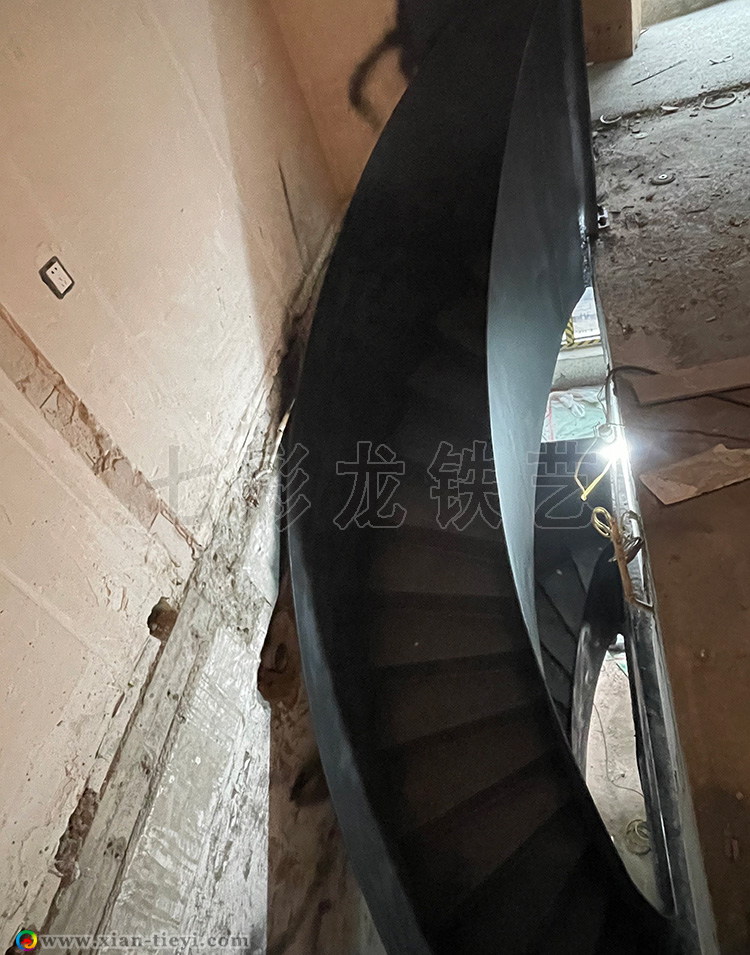 咸陽市鋼結構弧形樓梯_4