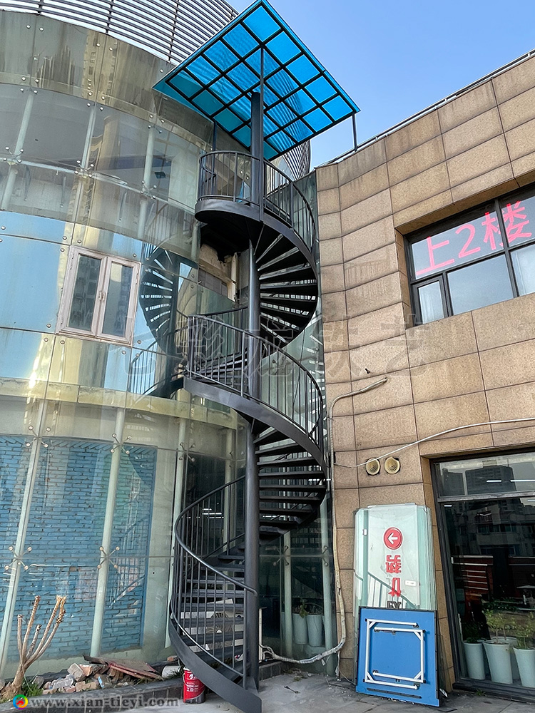 新東方城市商業公園中柱旋轉樓梯_2