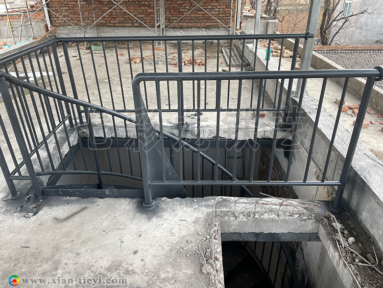 西安臨潼區海家莊旋轉樓梯_3